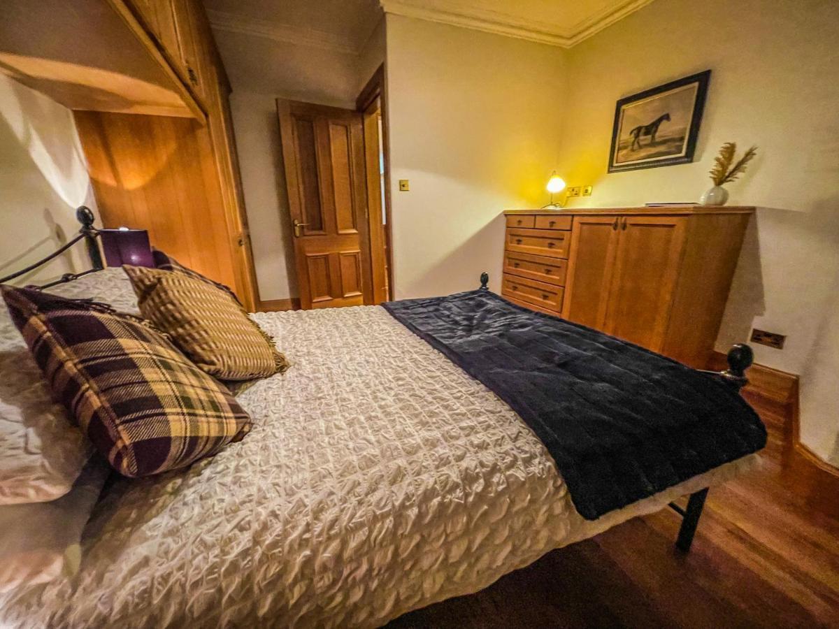 Cathedral Apartment Inverness Extérieur photo